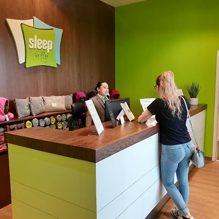 Sleep 'N Fly Sleep Lounge, D-Gates Terminal 1 - Transit Only Hotel Dubai Bagian luar foto